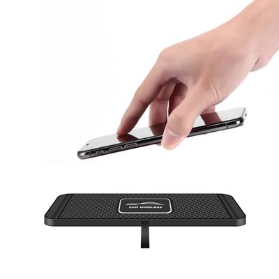 Bom preço Pad de carregamento sem fio de carro universal de 15 Watt Detecção e comutação automática on-line