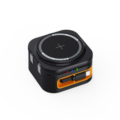 Bom preço Carregador sem fio de viagem de entrada tipo-C de alta eficiência de conversão com 9V-3A 12V-1.5A Voltagem de entrada e saída de fones de ouvido de 3W on-line